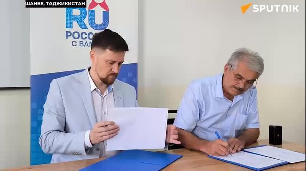 Российские слуховые аппараты получило объединение глухих РТ - Sputnik Таджикистан