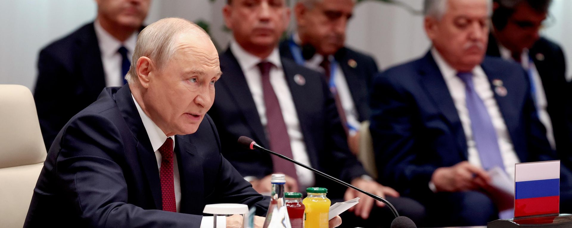 Президент РФ Владимир Путин выступает на заседании Совета глав государств - членов Шанхайской организации сотрудничества (ШОС) в Бишкеке. - Sputnik Тоҷикистон, 1920, 01.09.2026
