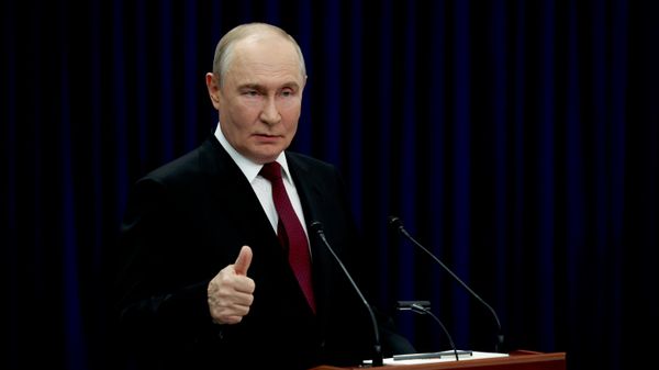 Президент РФ Владимир Путин - Sputnik Тоҷикистон