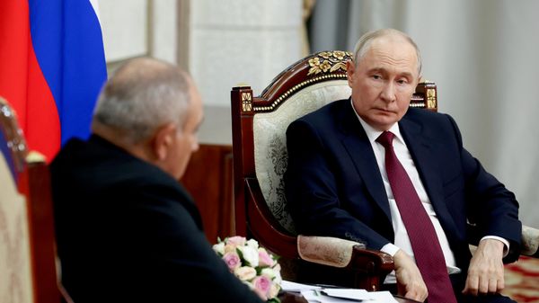 Президент Владимир Путин встретился с премьер-министром Армении Николом Пашиняном.  - Sputnik Таджикистан