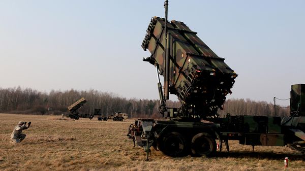 Противоракетная система Patriot во время учений НАТО в Польше, 21 марта 2015 года. - Sputnik Тоҷикистон