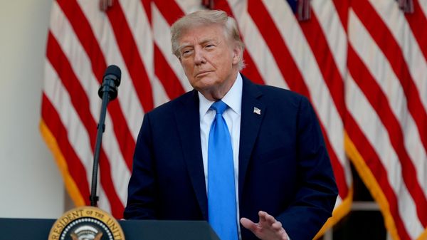 Президент США Дональд Трамп выступает в Белом доме 2 сентября 2026 года. - Sputnik Тоҷикистон