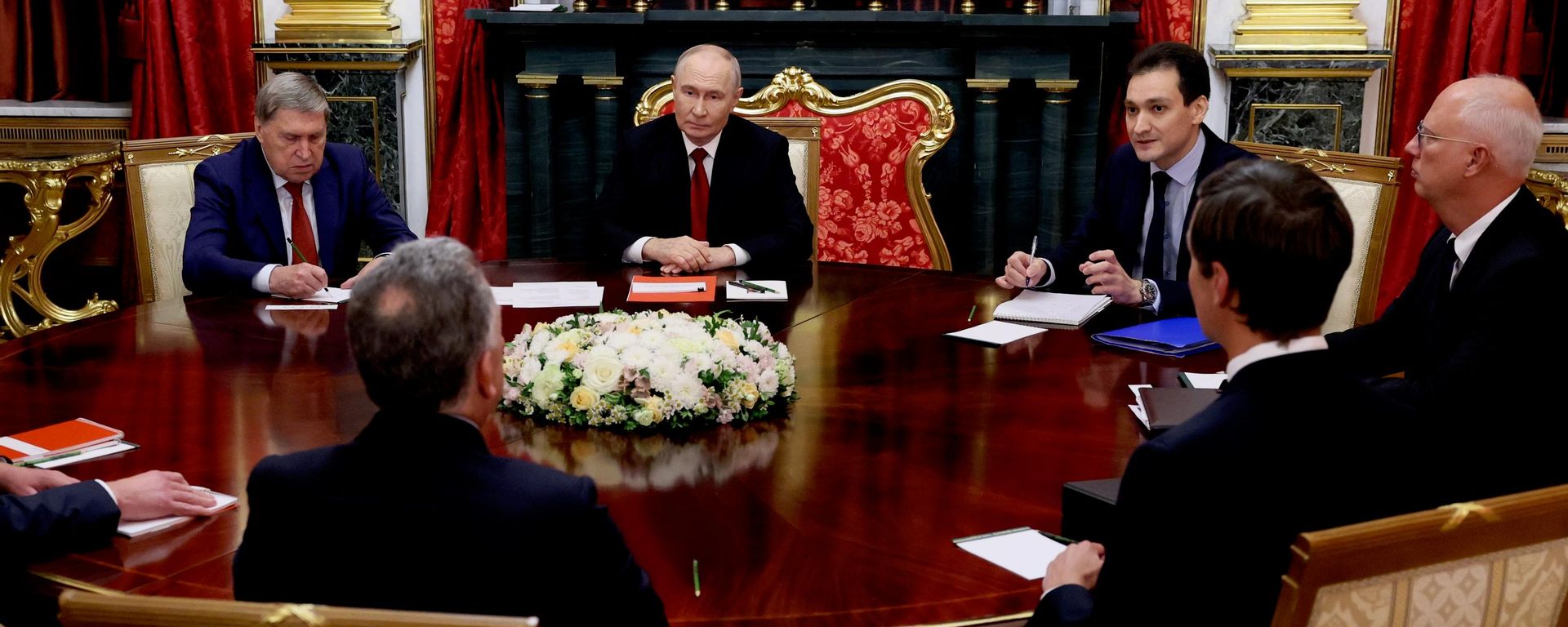 Встреча президента Владимира Путина со Стивом Уиткоффом и Джаредом Кушнером - Sputnik Таджикистан, 1920, 06.09.2026