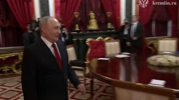 Натиҷаҳои музокироти Путин бо Уиткофф ва Кушнер аз қавли ёвари президети Русия, Ушаков - Sputnik Тоҷикистон