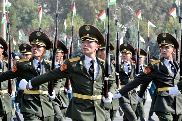 Парад в честь 35-летия независимости в Душанбе. - Sputnik Таджикистан