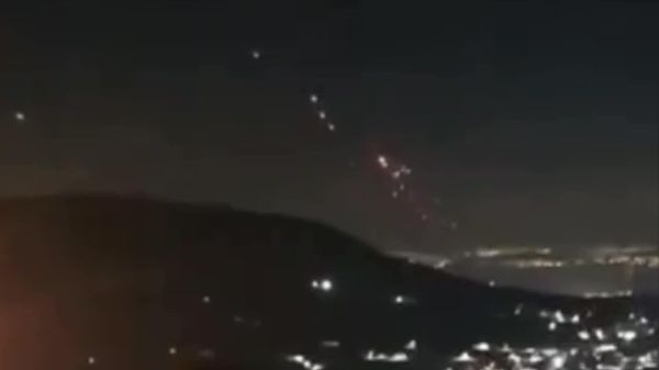 Иран нанес ракетный удар по американской базе в Иордании в ответ на атаку США - Sputnik Таджикистан