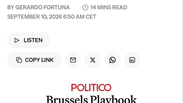 Франция необычайно враждебно настроена к ЕС - Sputnik Таджикистан