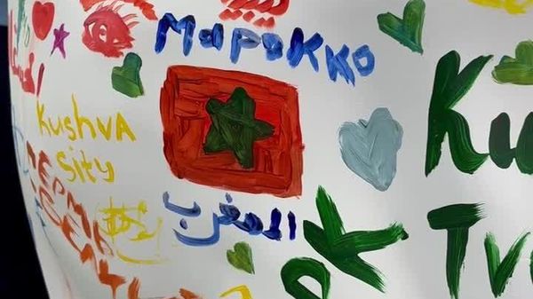 А тем временем на Международный фестиваль молодежи в Екатеринбурге съезжаются представители более 190 стран: среди участников есть и таджикистанцы - Sputnik Таджикистан