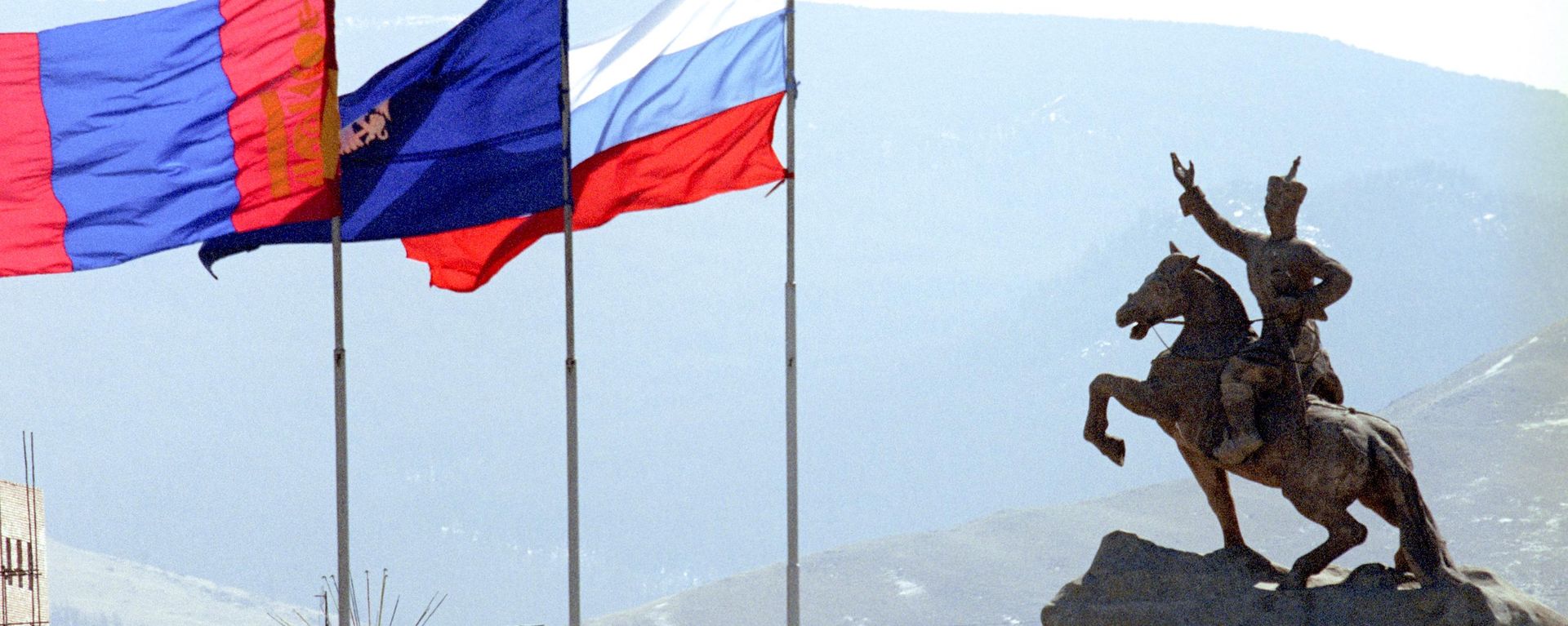 Площадь Дамдина Сухэ-Батора. - Sputnik Таджикистан, 1920, 15.09.2026