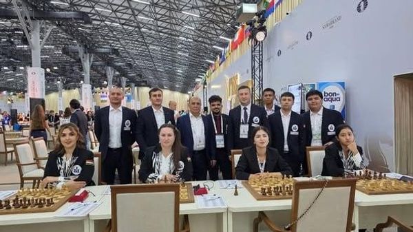 Женская сборная Таджикистана одержала победу во втором туре шахматной олимпиады в Самарканде - Sputnik Таджикистан
