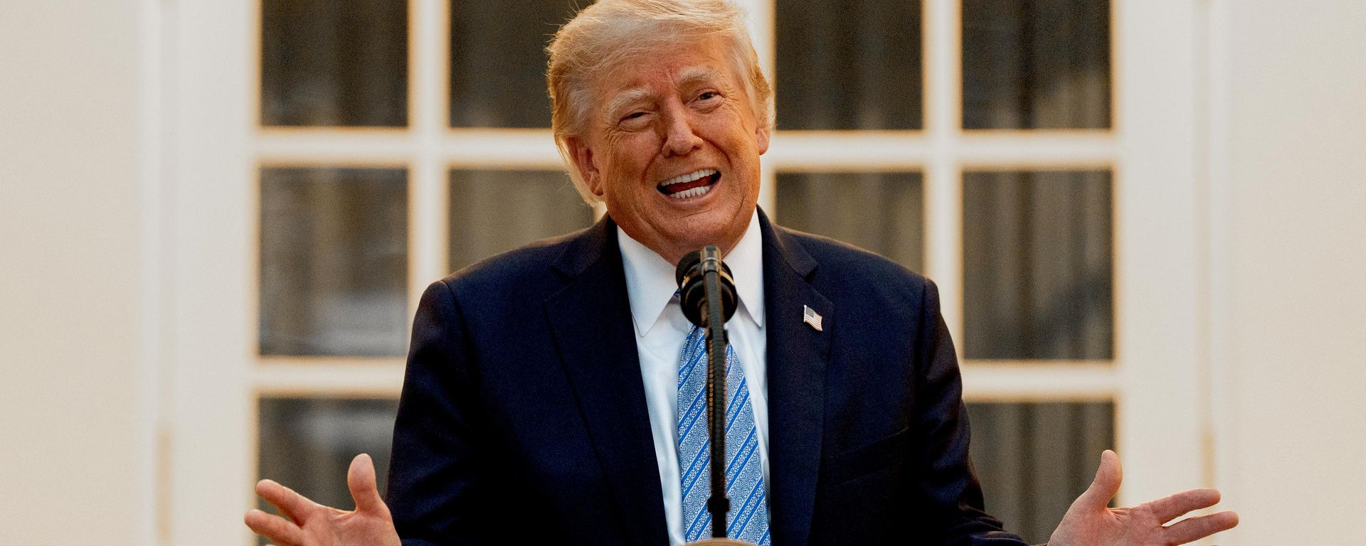 Президент США Дональд Трамп. - Sputnik Тоҷикистон, 1920, 01.10.2026