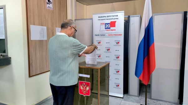 Овоздиҳӣ барои интихоби вакилони Думаи давлатии Русия дар Тоҷикистон оғоз ёфт - Sputnik Тоҷикистон
