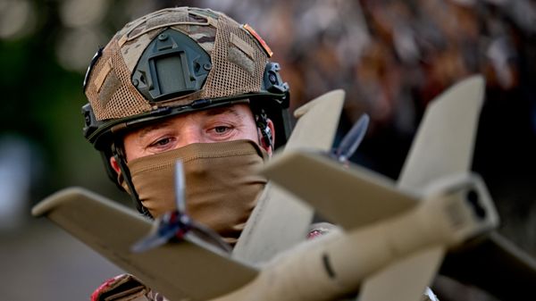 Боевое дежурство пункта воздушного наблюдения БАРС Курск на Сумском направлении СВО.  - Sputnik Таджикистан