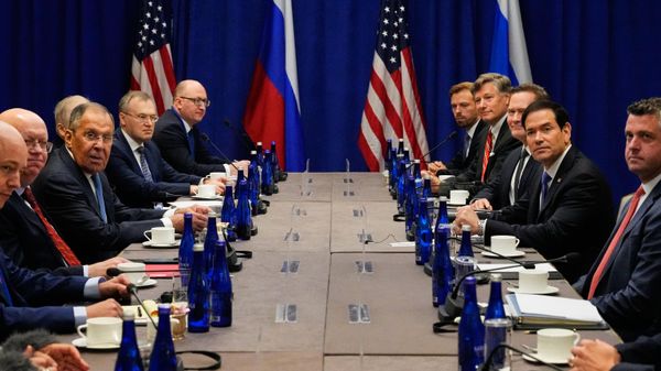 Встреча министра иностранных дел России Сергея Лаврова с госсекретарем США Марко Рубио на полях генассамблеи ООН в Нью-Йорке 23 сентября 2026 года. - Sputnik Таджикистан