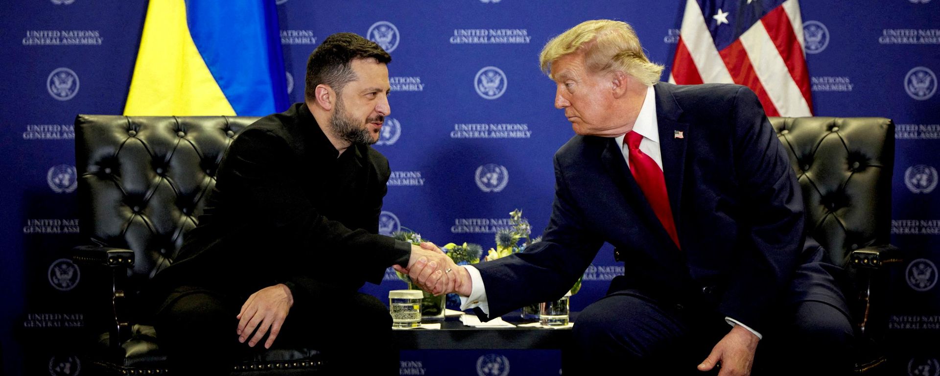 Встреча Дональда Трампа и Владимира Зеленского во время сессии Генеральной Ассамблеи ООН 22 сентября 2026 года.  - Sputnik Тоҷикистон, 1920, 28.09.2026