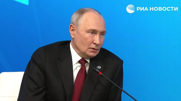 Агар вазъият то ҳадди ҳамлаи мустақим ба Русия шиддат гирад, масъалаи истифодаи тамоми силоҳҳои мавҷуда ногузир ба миён хоҳад омад, - Путин - Sputnik Тоҷикистон
