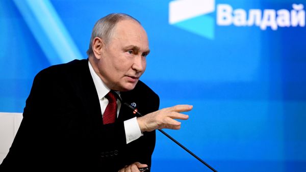 Путин: Русия омода аст, ки музокиротро дар бораи Украина бо шартҳои мувофиқ оғоз намояд - Sputnik Тоҷикистон