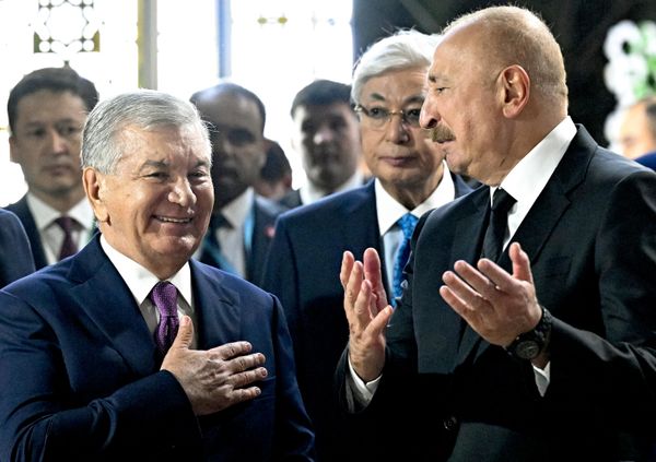 Президенти Узбекистон Шавкат Мирзиёев ва Озарбойҷон Илҳом Алиев дар чорабинӣ иштирок мекунанд. - Sputnik Тоҷикистон