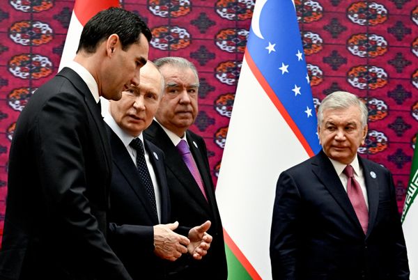 Президентҳои Туркманистон, Русия, Тоҷикистон ва Ӯзбекистон пеш аз оғози нишасти Шӯрои сарони давлатҳои ИДМ. - Sputnik Тоҷикистон