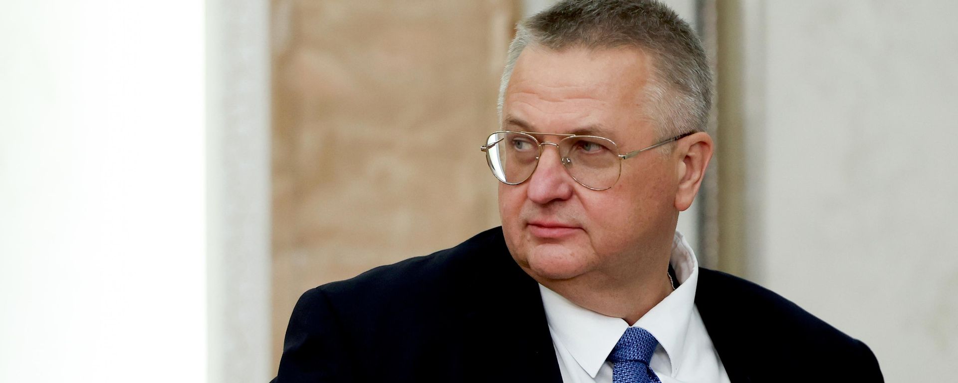 Заместитель председателя правительства РФ Алексей Оверчук. - Sputnik Тоҷикистон, 1920, 21.10.2026