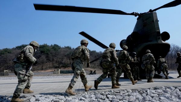 Американские военные во время учений. Архивное фото - Sputnik Таджикистан