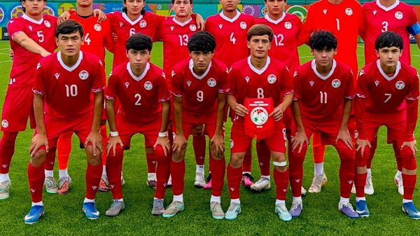 Мунтахаби наврасони Тоҷикистон (U-15) дар чемпионати ҷаҳон-2026, ки дар Озарбойҷон ҷараён дорад, аввалин ғалабаи худро ба даст овард - Sputnik Тоҷикистон