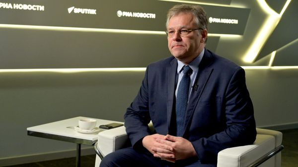 Посол по особым поручениям МИД России Родион Мирошник во время интервью агентству РИА Новости в Москве.  - Sputnik Тоҷикистон