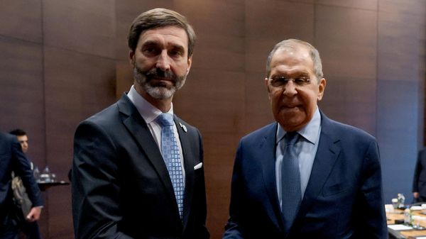 Министр иностранных дел России Сергей Лавров и глава МИД Словакии Юрай Бланар.  - Sputnik Тоҷикистон