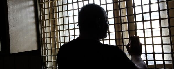 Подследственный в СИЗО, архивное фото Подследственный в СИЗО, архивное фото - Sputnik Тоҷикистон
