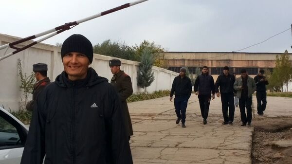 Амнистированные заключенные Вахдатской колонии - Sputnik Таджикистан