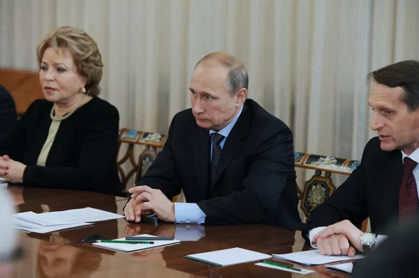 Мулоқоти Путин бо аъзои Шӯрои Парлумонии СПАД. Акс аз бойгонӣ. - Sputnik Тоҷикистон