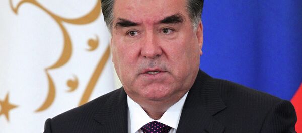 Президенти Тоҷикистон Эмомалӣ Раҳмон - Sputnik Тоҷикистон