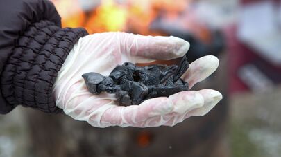 Пакетики с дозами наркотических веществ, архивное фото