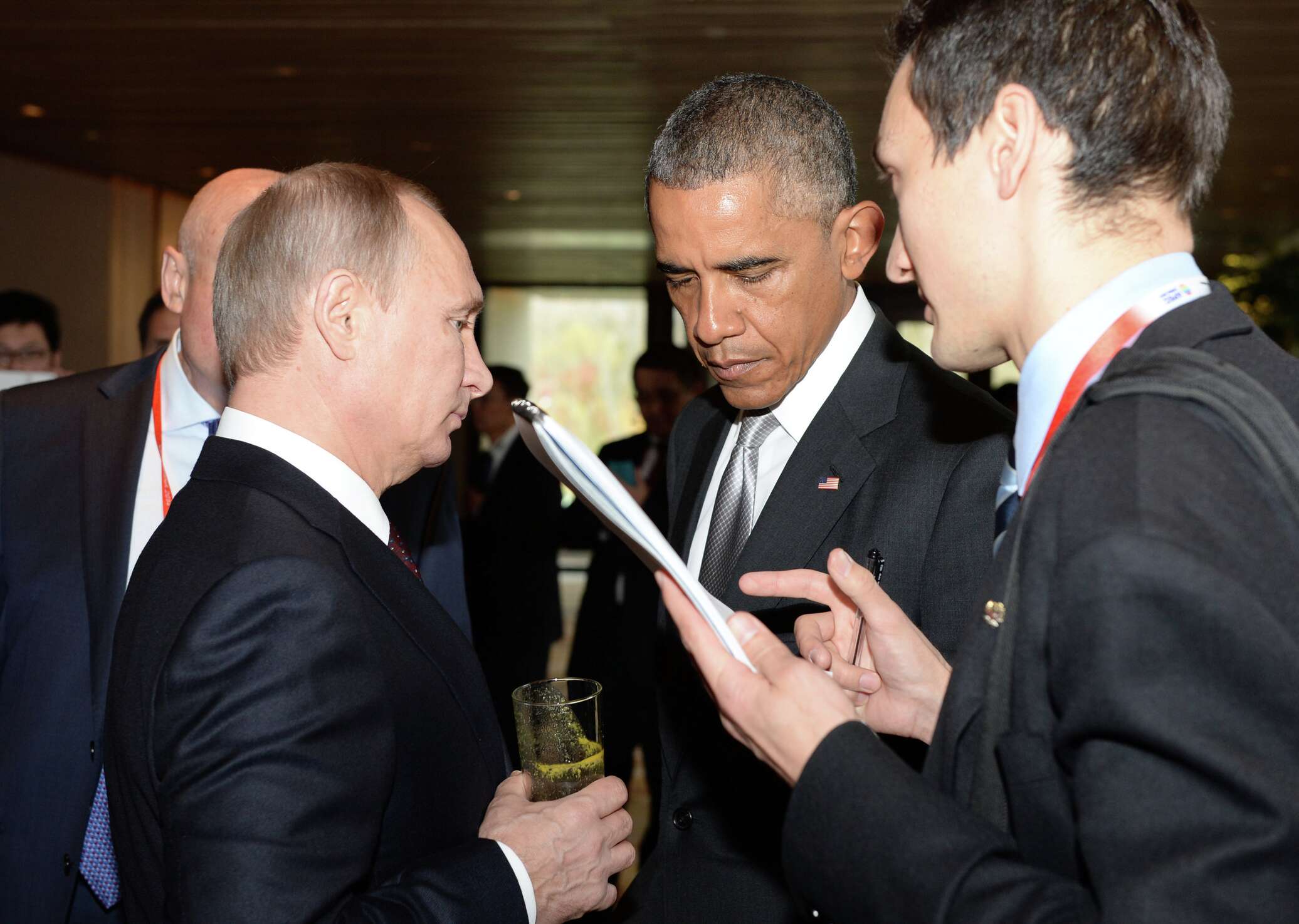 Путин и обама галстук