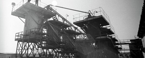 Добыча урана. Архивное фото - Sputnik Таджикистан