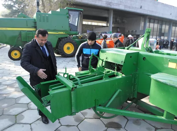 Намоишгоҳи Iran Expo-2014 дар Душанбе Намоишгоҳи Iran Expo-2014 дар Душанбе - Sputnik Тоҷикистон