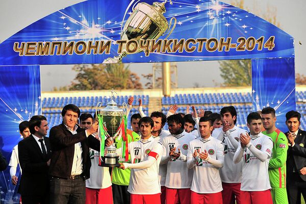 «Истиклол» стал трехкратным обладателем Кубка чемпиона - Sputnik Таджикистан