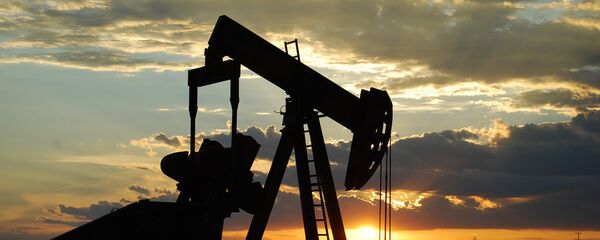 Нефтяная вышка - Sputnik Таджикистан