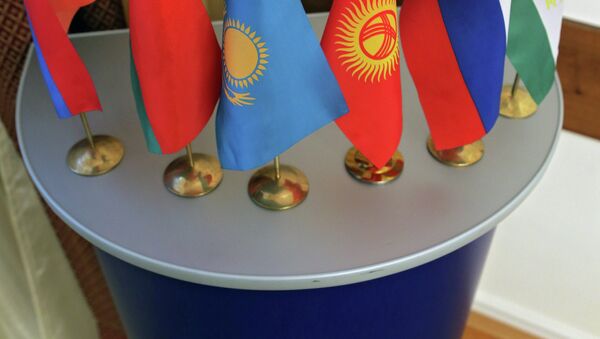 Флаги стран участниц ШОС, СНГ, ЕЭС и ОДКБ - Sputnik Таджикистан