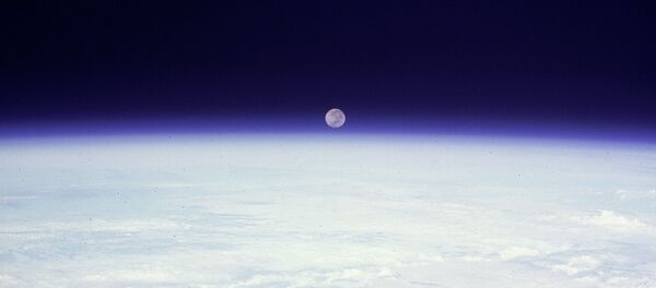 Восход Луны над планетой Земля - Sputnik Таджикистан
