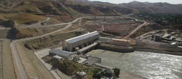 НБО Сангтӯда-1 дар дарёи Вахш. Акс аз бойгонӣ - Sputnik Тоҷикистон