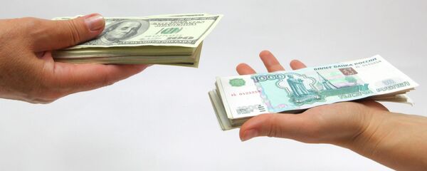 Доллар ва рубли русӣ - Sputnik Тоҷикистон