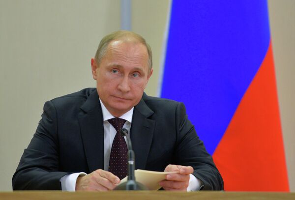 Президент России Владимир Путин, архивное фото Президент России Владимир Путин, архивное фото - Sputnik Таджикистан