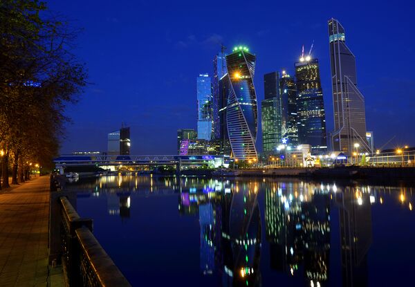 Ночной Москва-Сити. Архивное фото - Sputnik Таджикистан