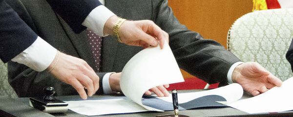 Подписание документа Подписание документа - Sputnik Тоҷикистон