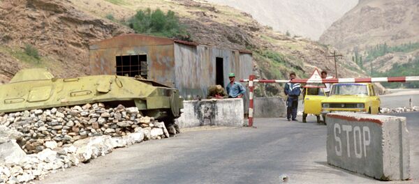 Гузаргоҳи сарҳадӣ дар Тоҷикистон. Акс аз бойгонӣ - Sputnik Тоҷикистон