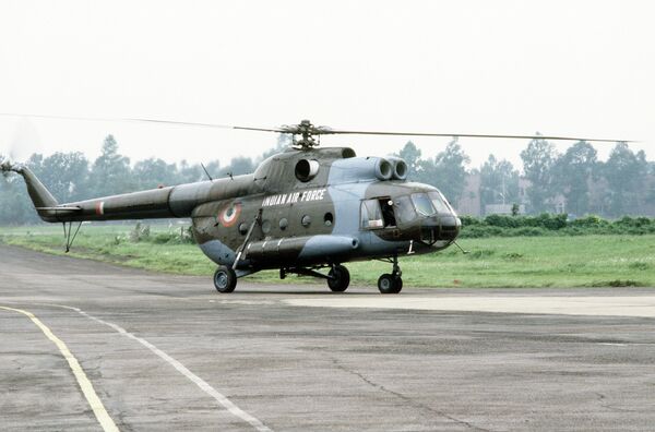 Вертолет Ми-8 ВВС Индии. Архивное фото - Sputnik Таджикистан