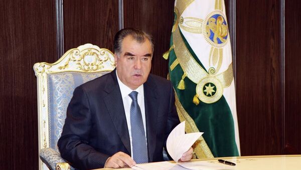 Эмомали Рахмон на XII съезде НДПТ. Фото: пресс-служба президента РТ - Sputnik Таджикистан