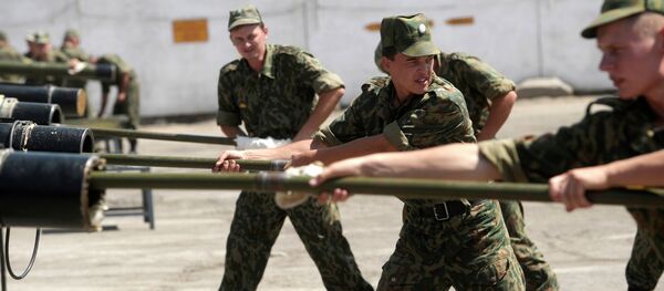 Базаи 201-и Русия дар Тоҷикистон. Акс аз бойгонӣ Базаи 201-и Русия дар Тоҷикистон. Акс аз бойгонӣ - Sputnik Тоҷикистон