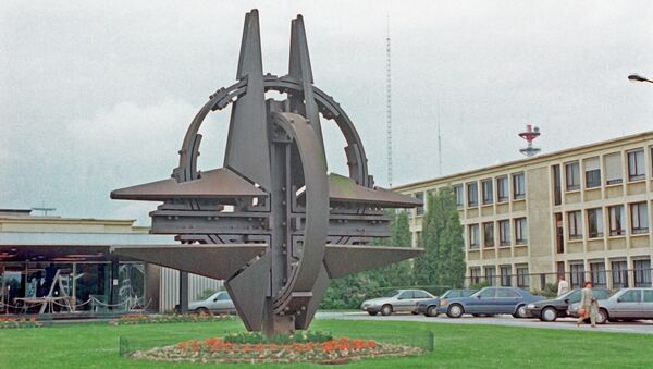 Рамзи НАТО дар Бруссел. Акс аз бойгонӣ - Sputnik Тоҷикистон